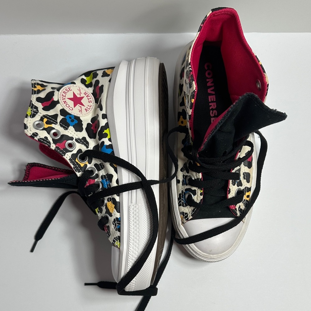 Converse Size 4 Multicolor Leopard Print Platform High-Top Sneakers